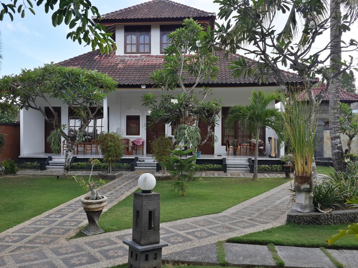 Puri Nusa Beach Hotel Lembongan Buitenkant foto