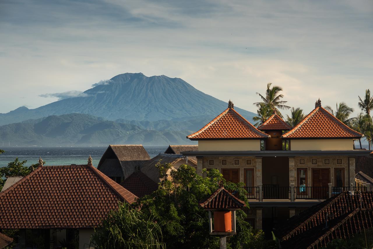 Puri Nusa Beach Hotel Lembongan Buitenkant foto