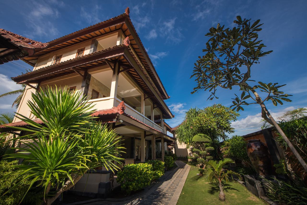 Puri Nusa Beach Hotel Lembongan Buitenkant foto