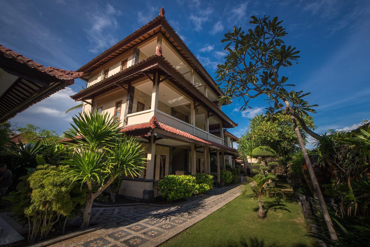 Puri Nusa Beach Hotel Lembongan Buitenkant foto